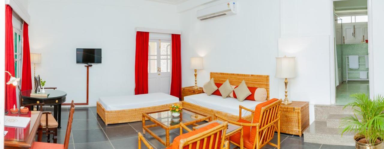 Shikarbadi Hotel - By The Lake Heritage By Hrh Group Of Hotels Udaipur Bagian luar foto